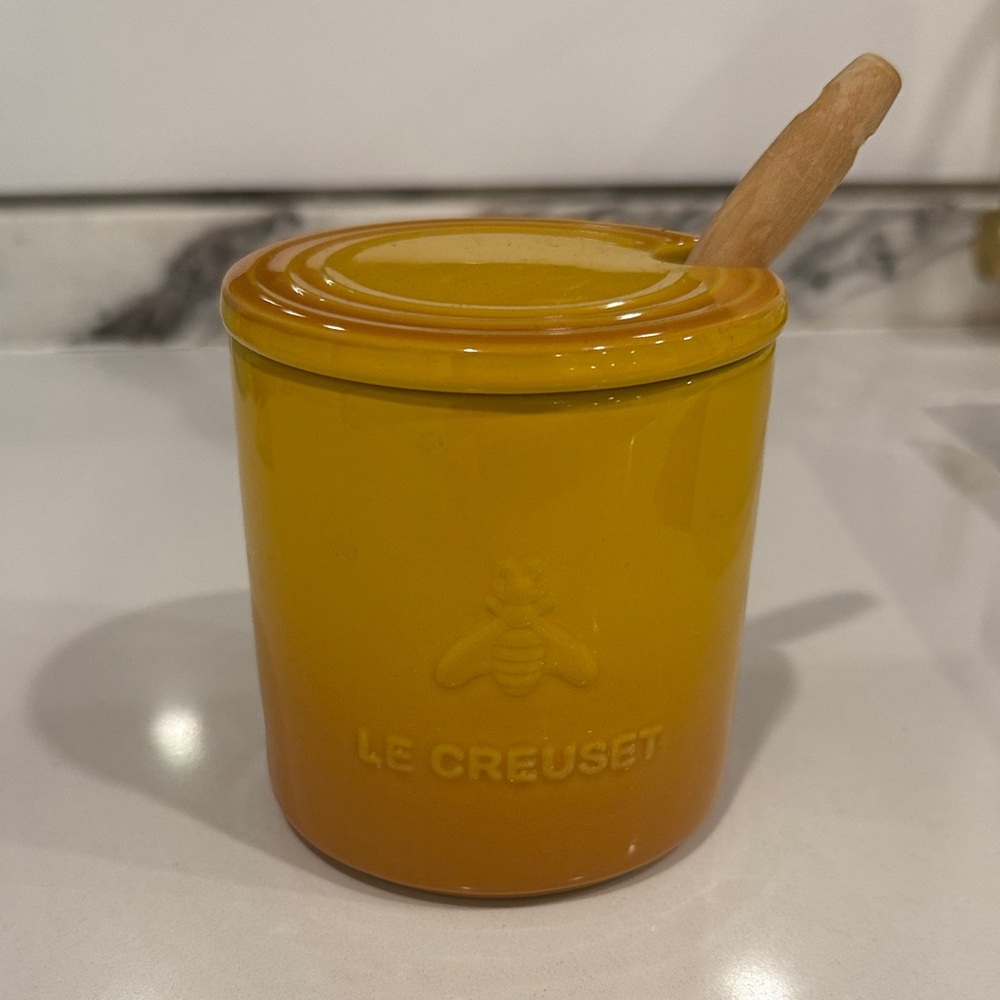 Le Creuset Mustard Honey Jar with Wooden Dipper